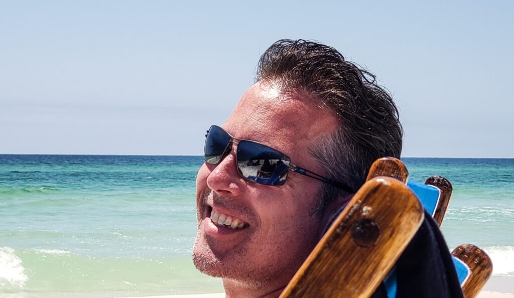 hipster-cool-generation-x-guy-in-sunglasses-relaxi-2025-02-15-17-18-05-utc